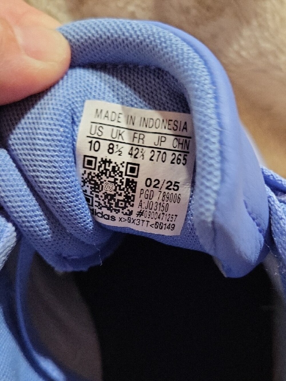 adidas Blue Suede Sneakers with Yellow Stripes - Picture 6 of 9